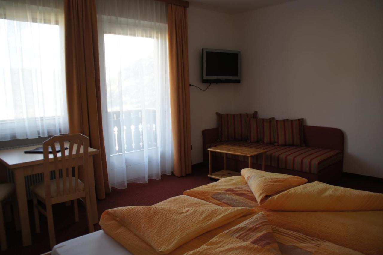Oberangerhof Aparthotel Lagundo Quarto foto